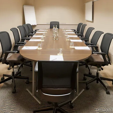 Crowne Plaza Leeds By Ihg 