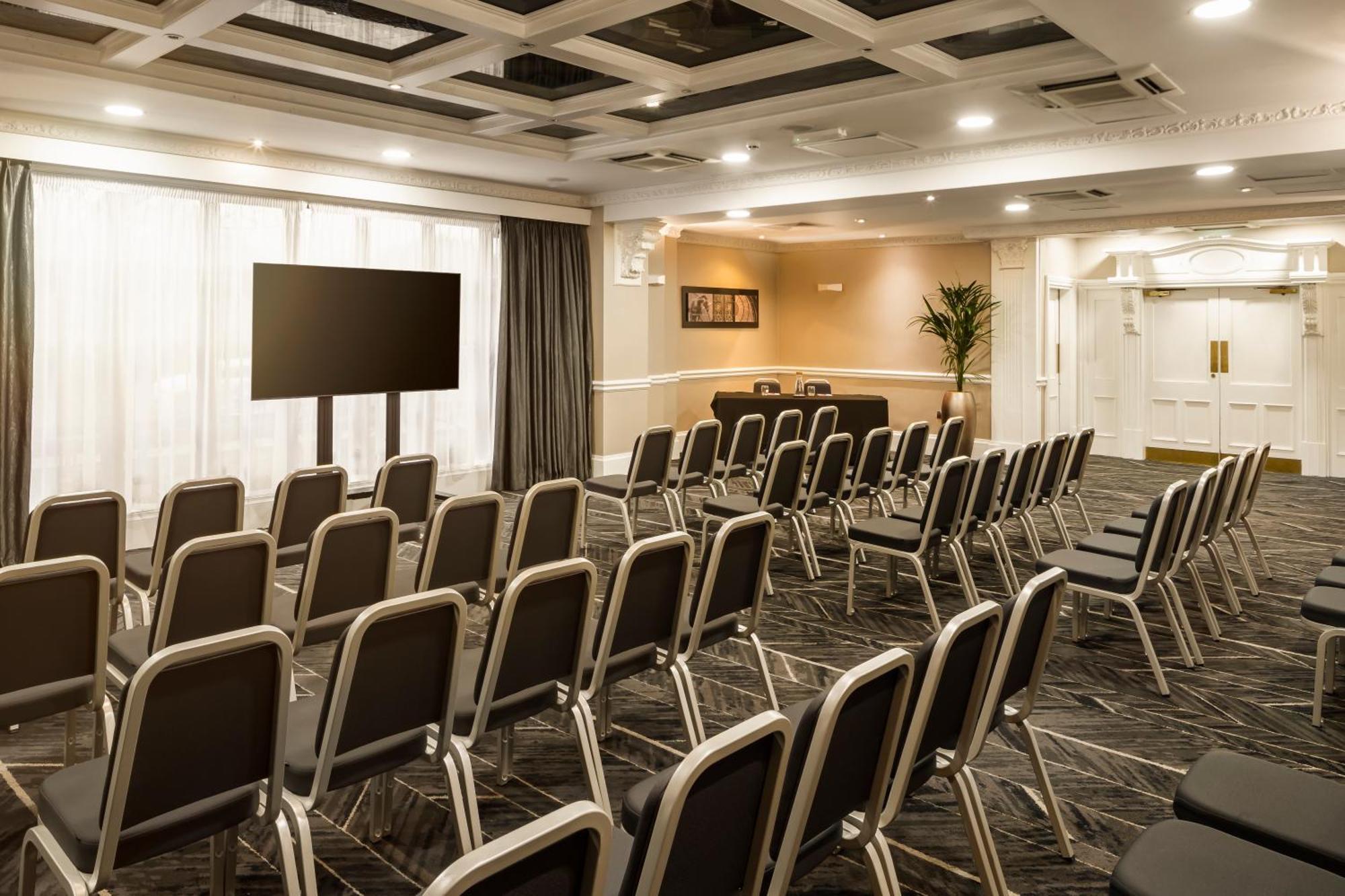 Crowne Plaza By Ihg Hotel Leeds (West Yorkshire)
