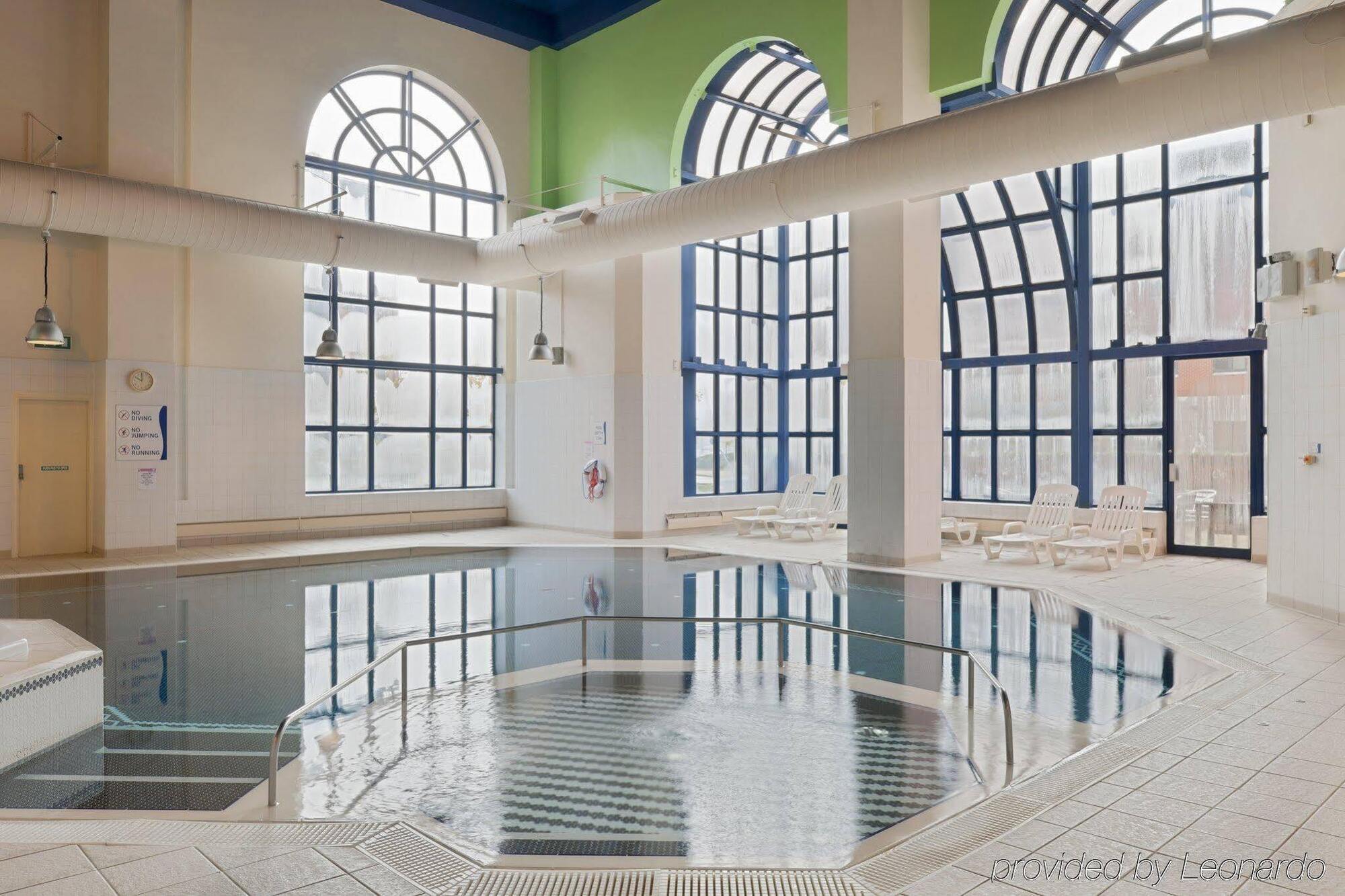Crowne Plaza Leeds By Ihg Hotel