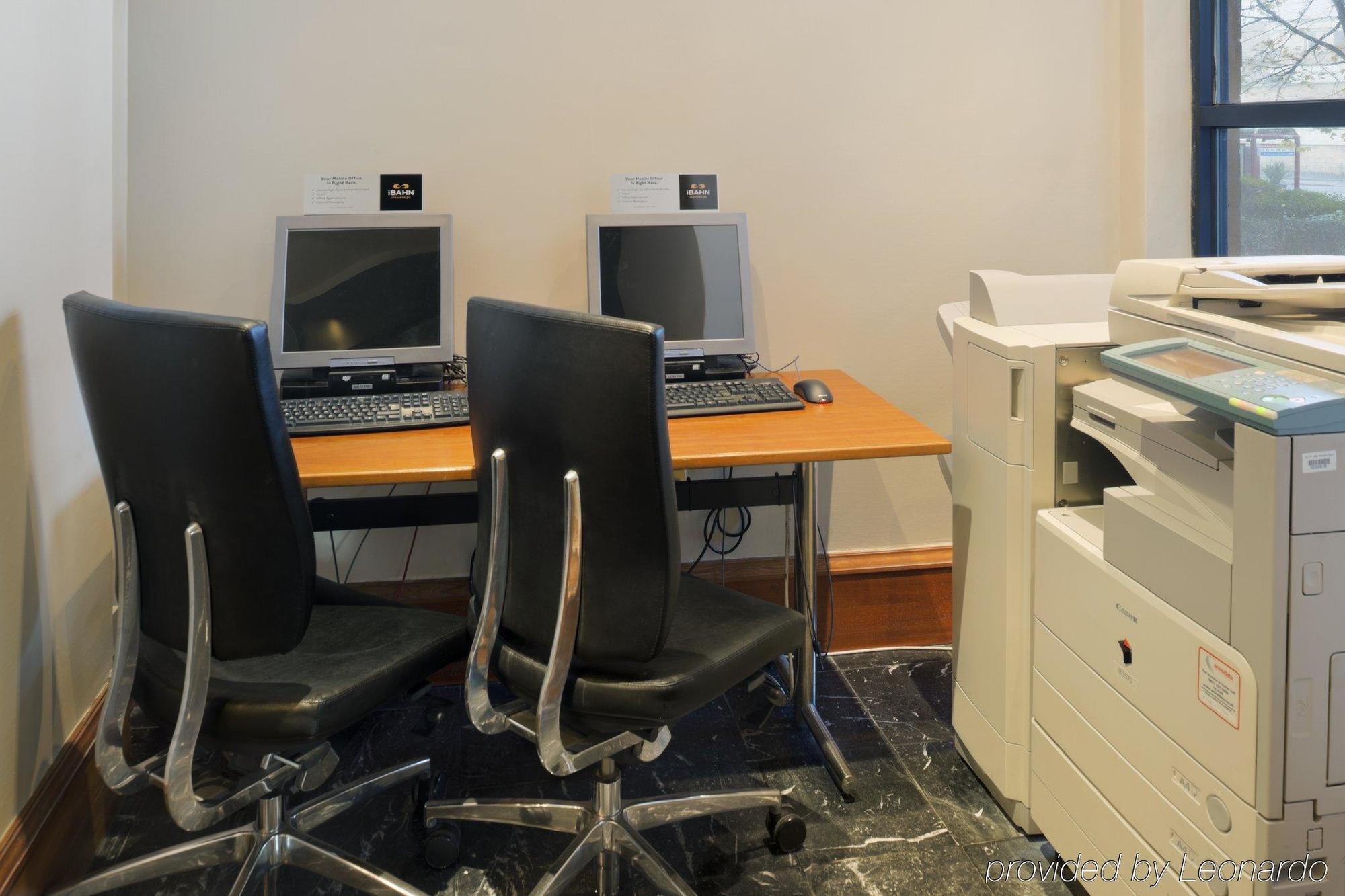 Hotel Crowne Plaza Leeds By Ihg 4*